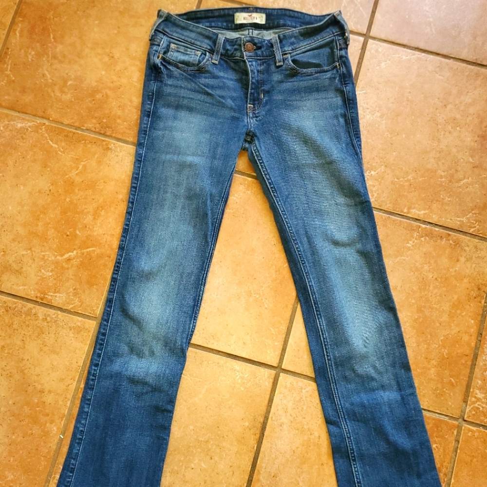 Hollister straight leg denim~Size 1S~W25~L31